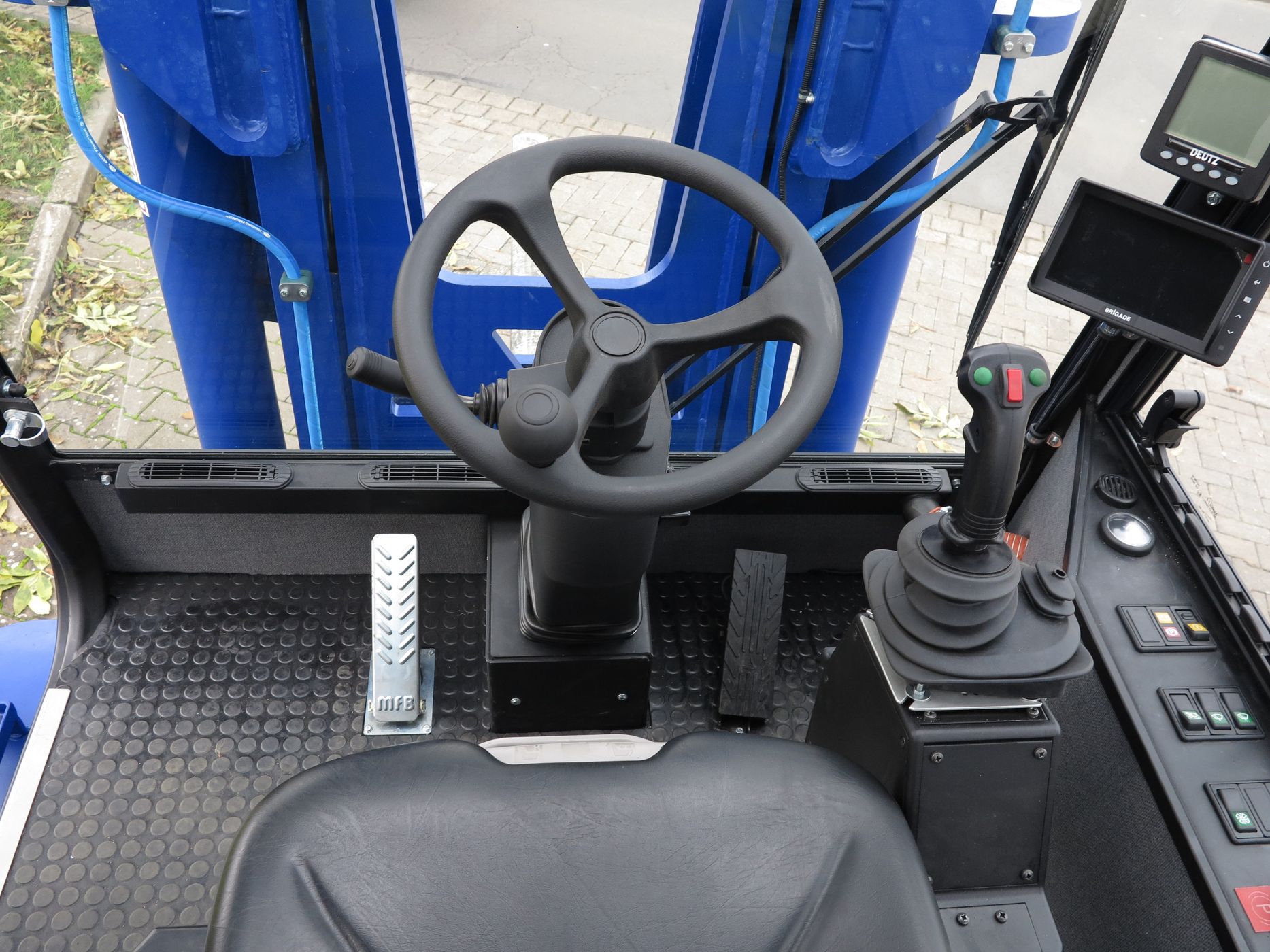 Diesel lift trucks - MKF Kompaktstapler